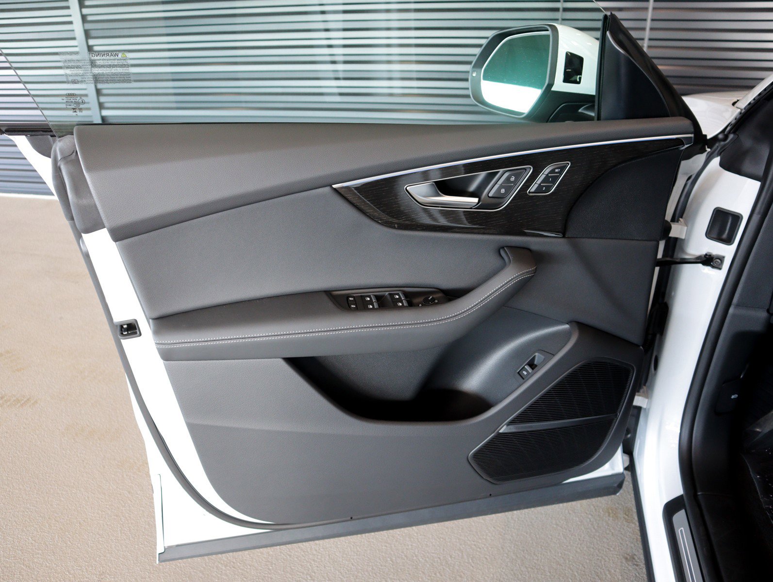 New 2026 Audi Q8 Premium Plus image 24