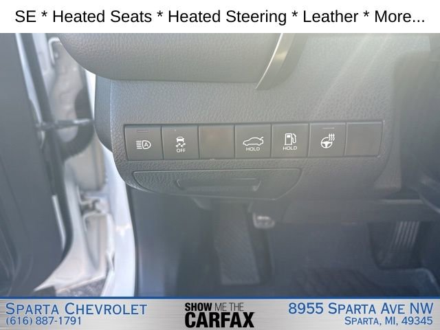 Used 2024 Toyota Camry SE image 10