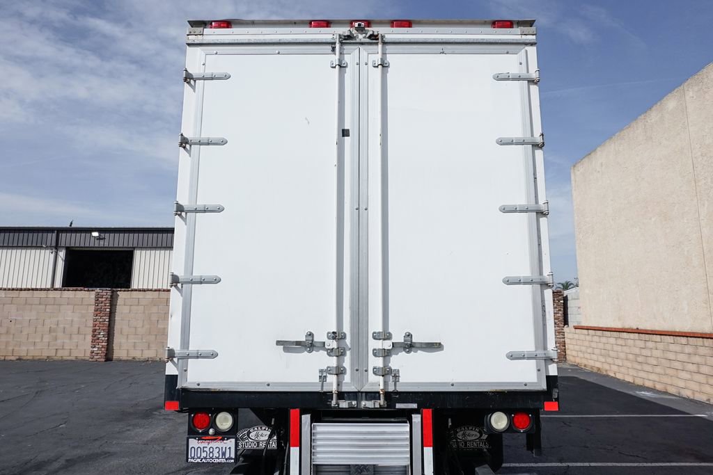 Used 2015 Ford F550 2WD Regular Cab Super Duty image 8