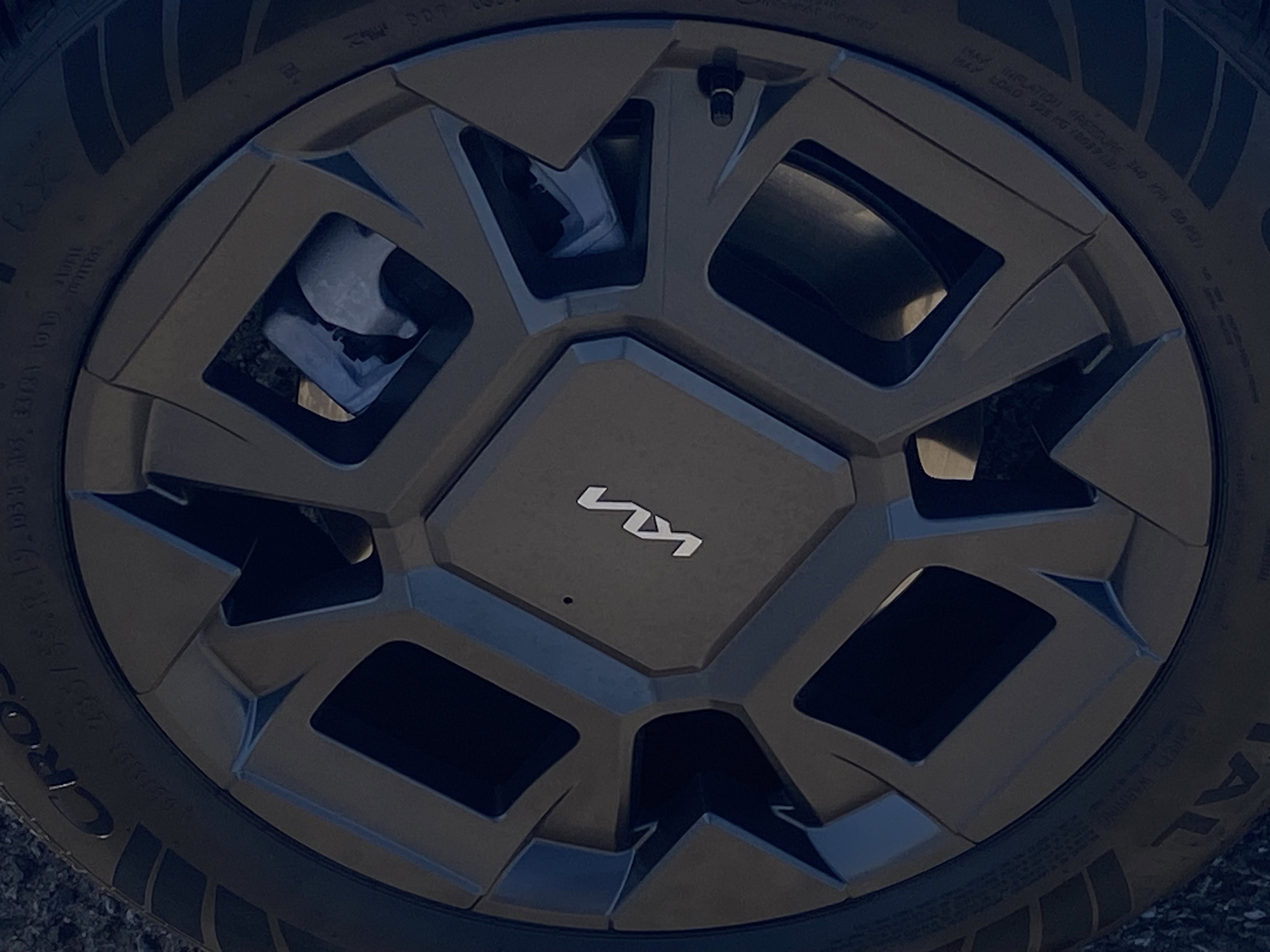 Certified 2026 Kia Carnival EX FWD image 8