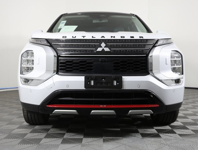Used 2024 Mitsubishi Outlander Ralliart image 2