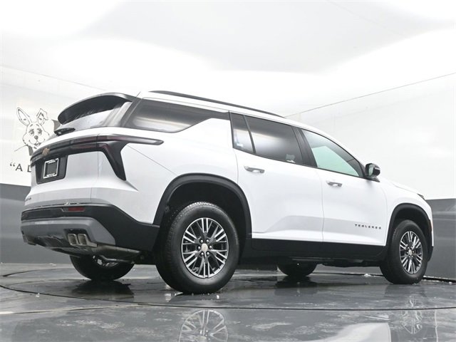 New 2026 Chevrolet Traverse LT w/ LPO, Floor Liner Package image 12