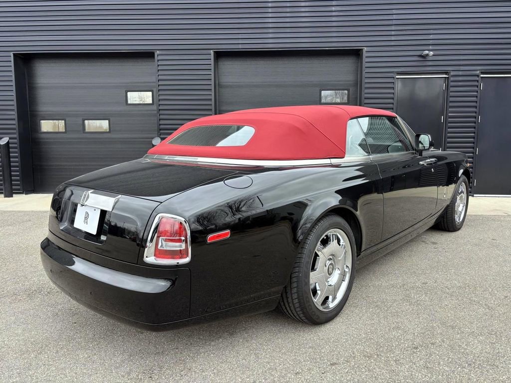 Used 2010 Rolls-Royce Phantom Drophead Coupe image 2