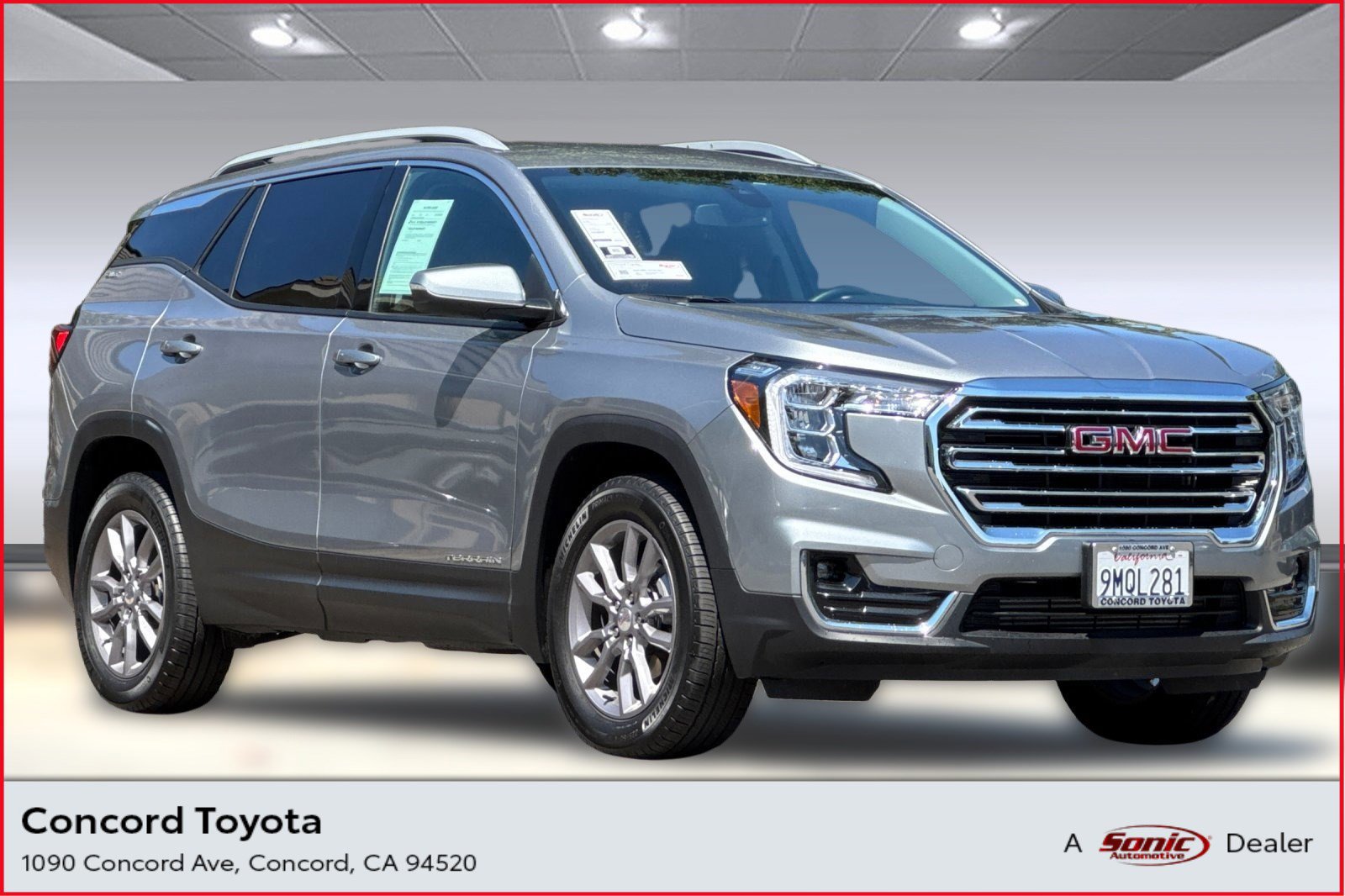 Used 2024 GMC Terrain SLT