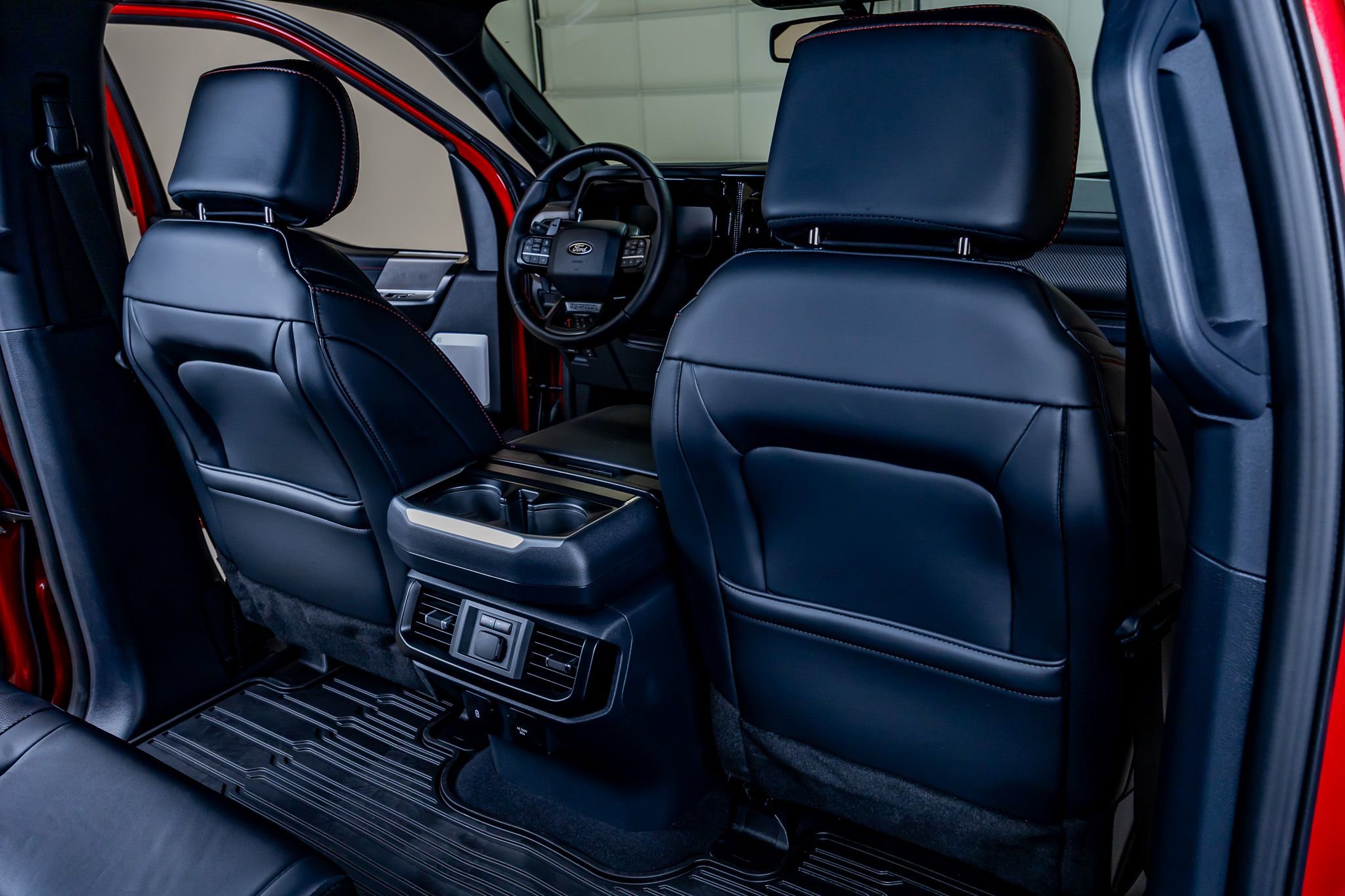 Used 2025 Ford F150 Raptor AWD/4WD image 32