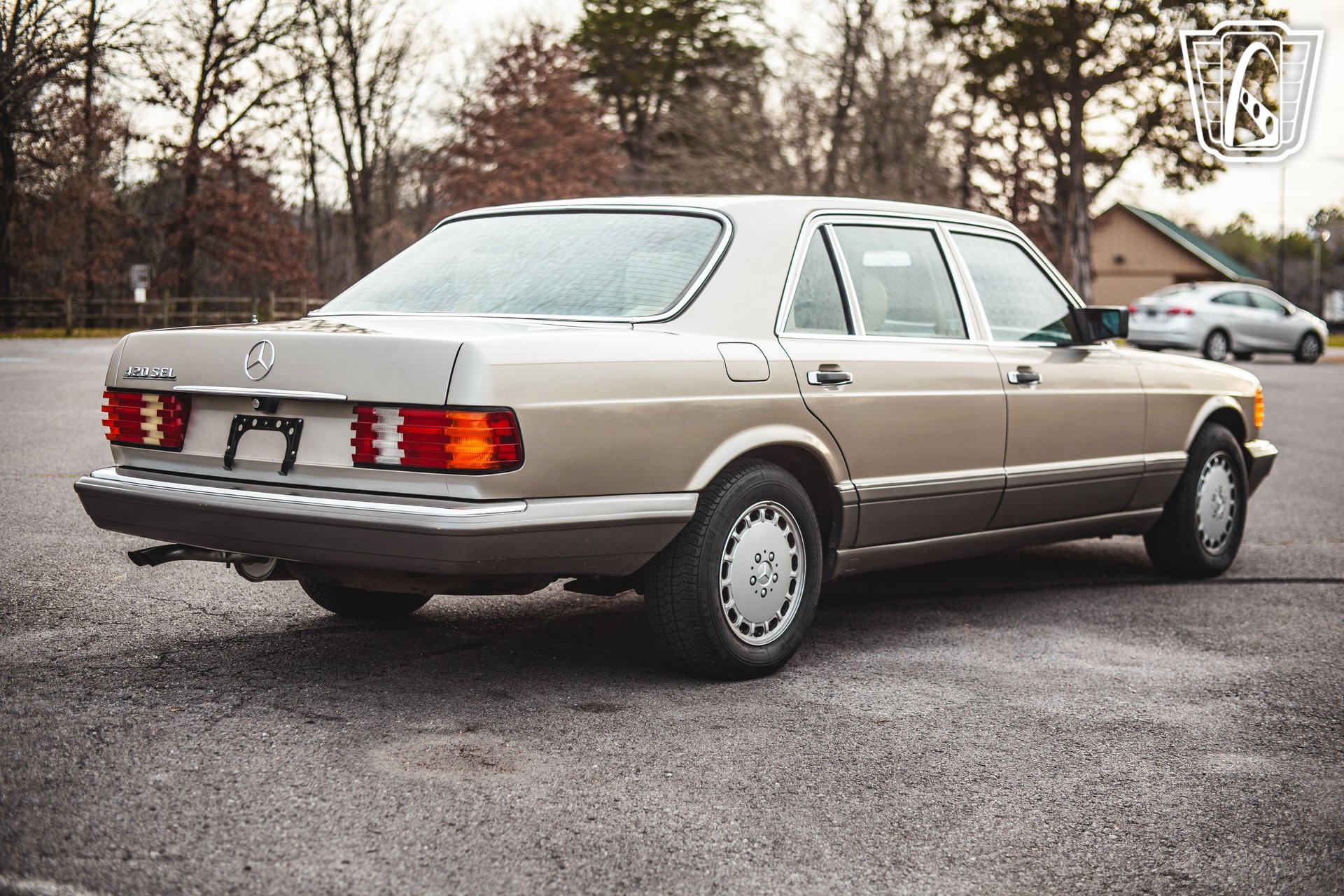 Used 1987 Mercedes-Benz 420 SEL image 16