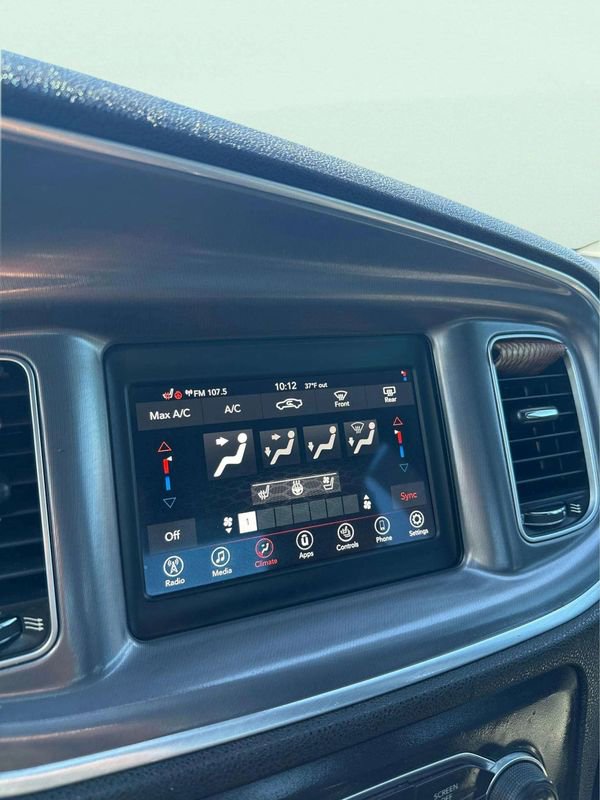 Used 2020 Dodge Charger SXT w/ Leather Interior Group RWD image 28