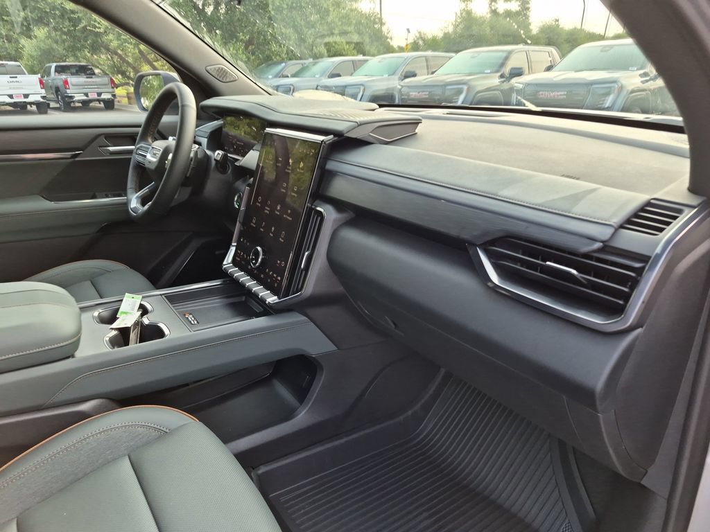 New 2026 GMC Acadia AT4 w/ Luxury Package AWD/4WD image 43