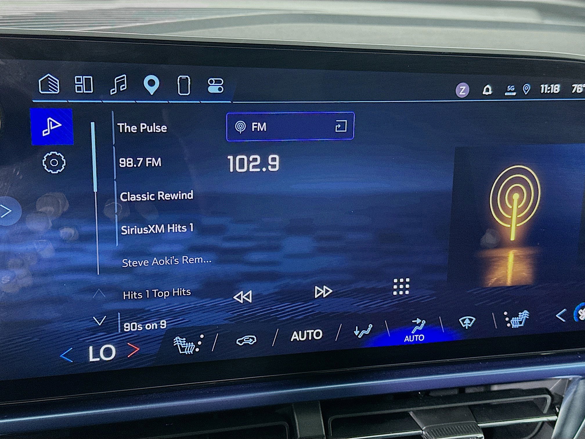 Used 2024 Chevrolet Equinox EV LT FWD image 21
