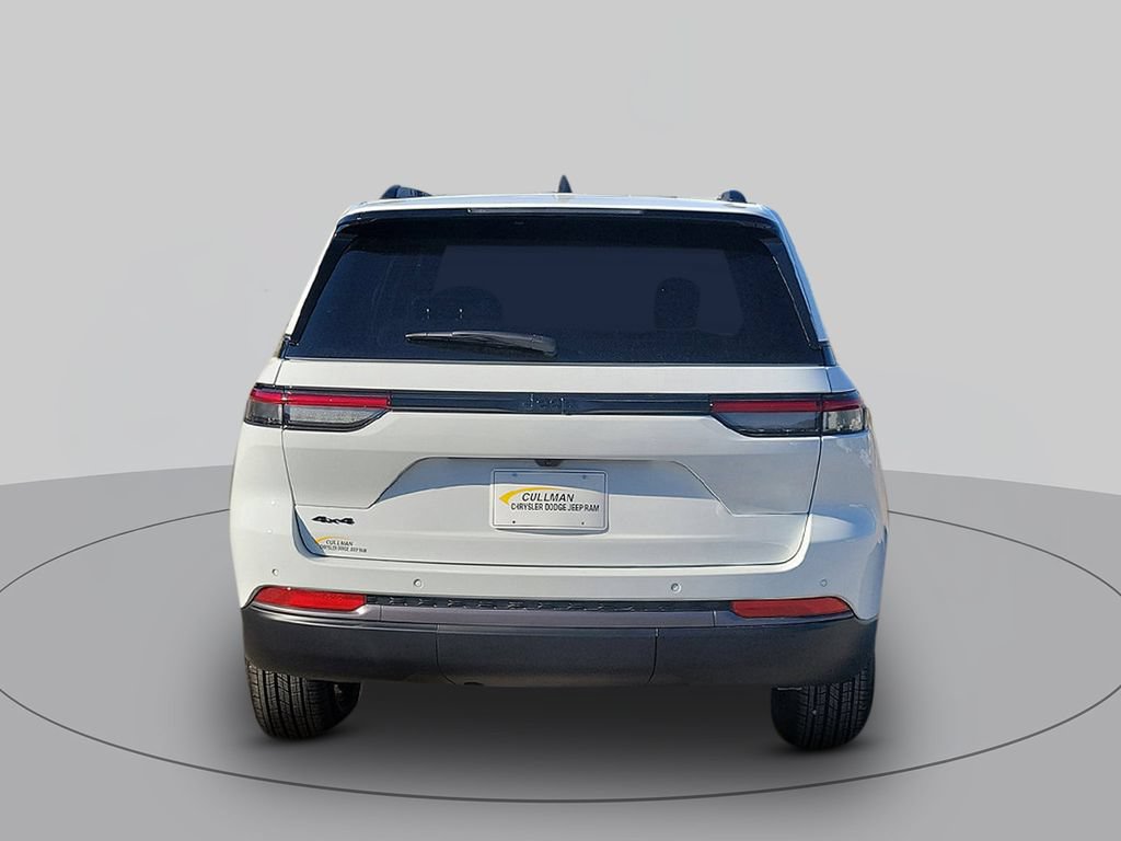 New 2026 Jeep Grand Cherokee Altitude AWD/4WD image 4