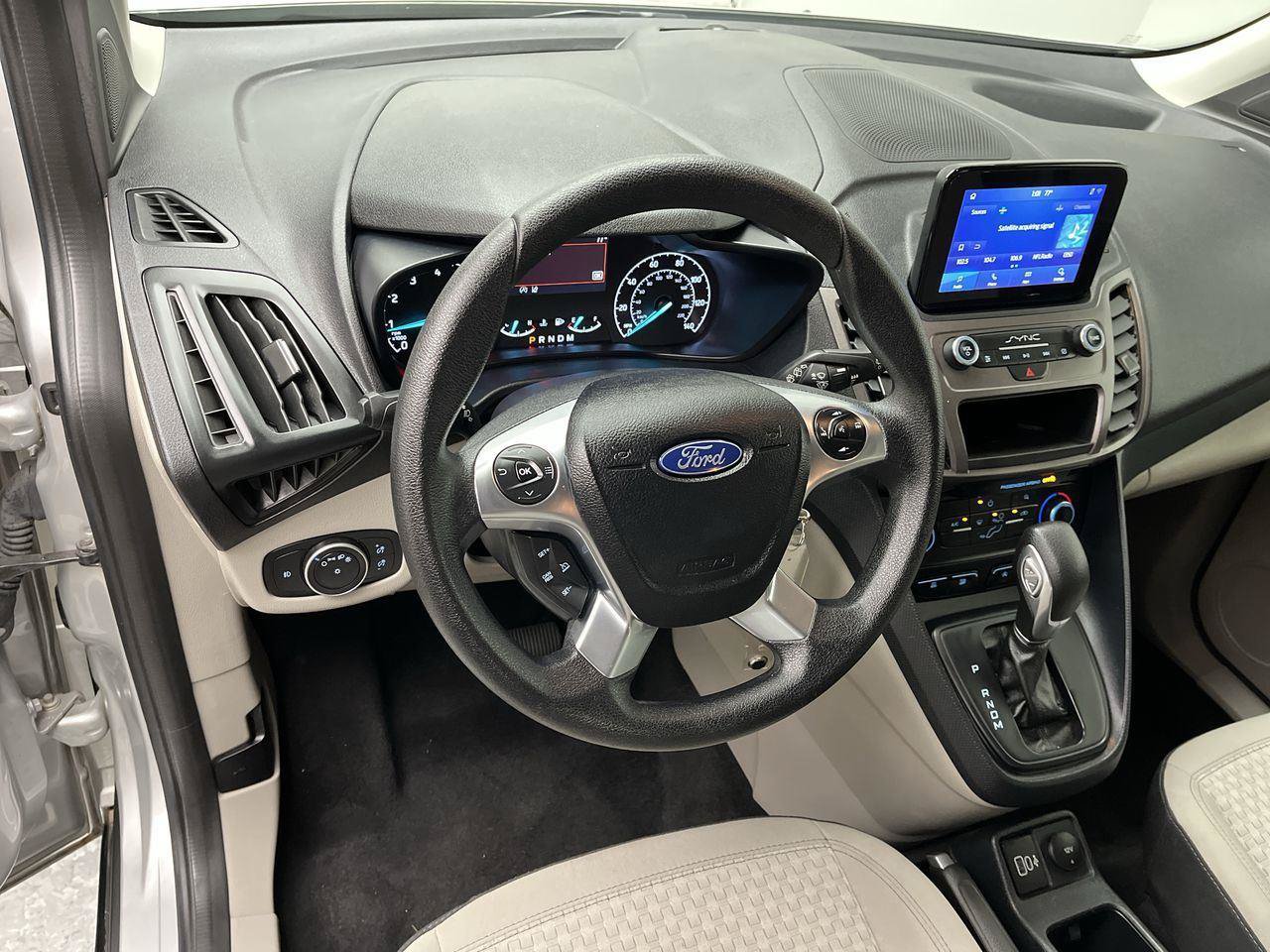 Used 2022 Ford Transit Connect XLT FWD image 11