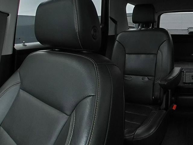 Used 2019 Chevrolet Traverse Premier w/ Redline Edition AWD/4WD image 25