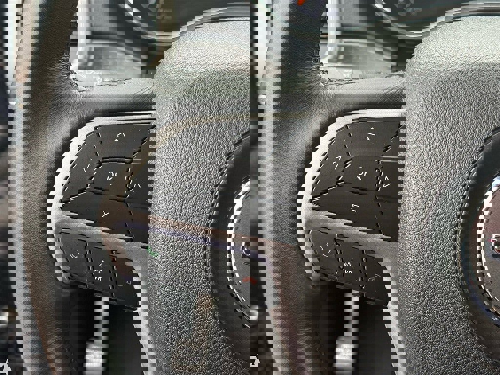 Used 2018 Jeep Grand Cherokee Limited w/ Luxury Group II image 16