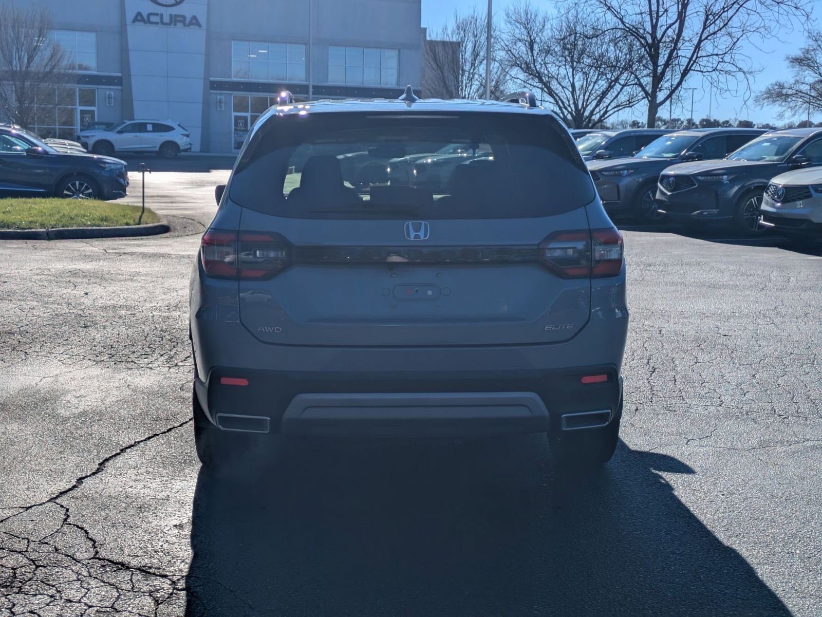 Used 2023 Honda Pilot Elite image 6