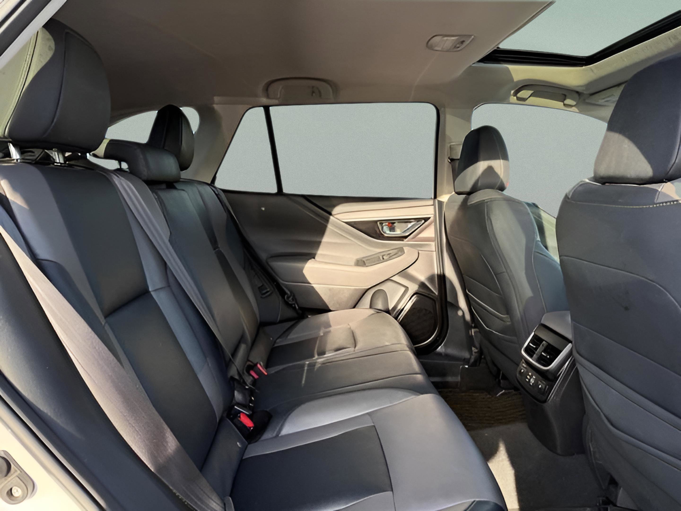 Used 2023 Subaru Outback Onyx Edition XT w/ Popular Package #2 image 9