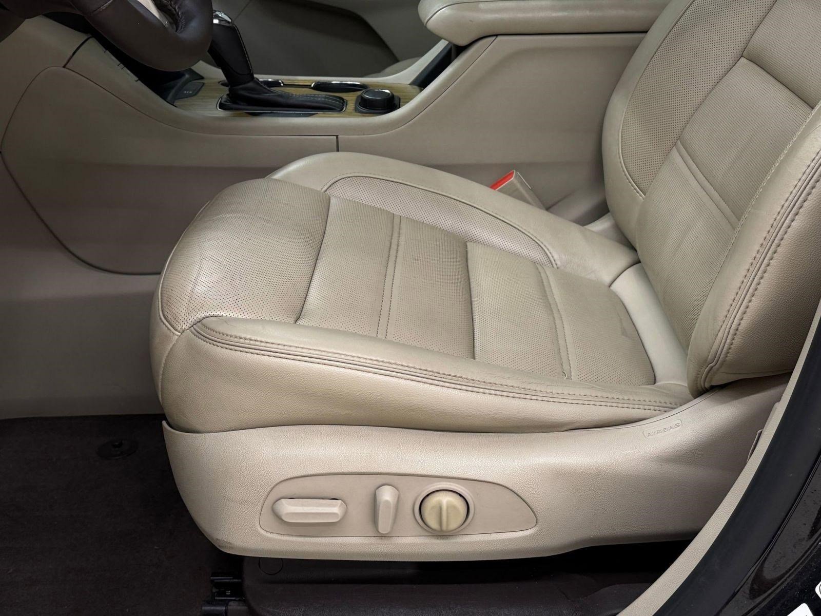 Used 2018 GMC Acadia Denali w/ Technology Package image 14