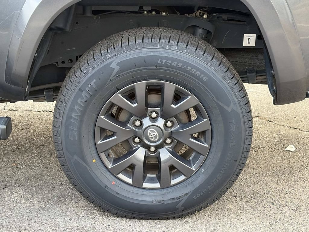 Used 2022 Toyota Tacoma SR5 w/ Technology Package RWD image 13