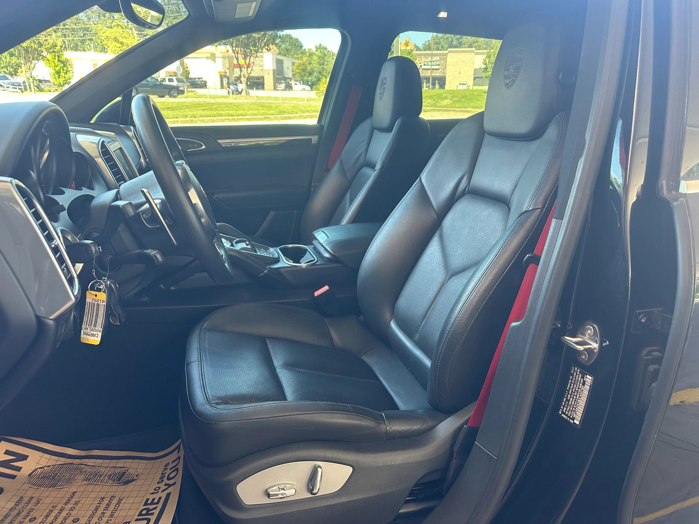 Used 2013 Porsche Cayenne image 8