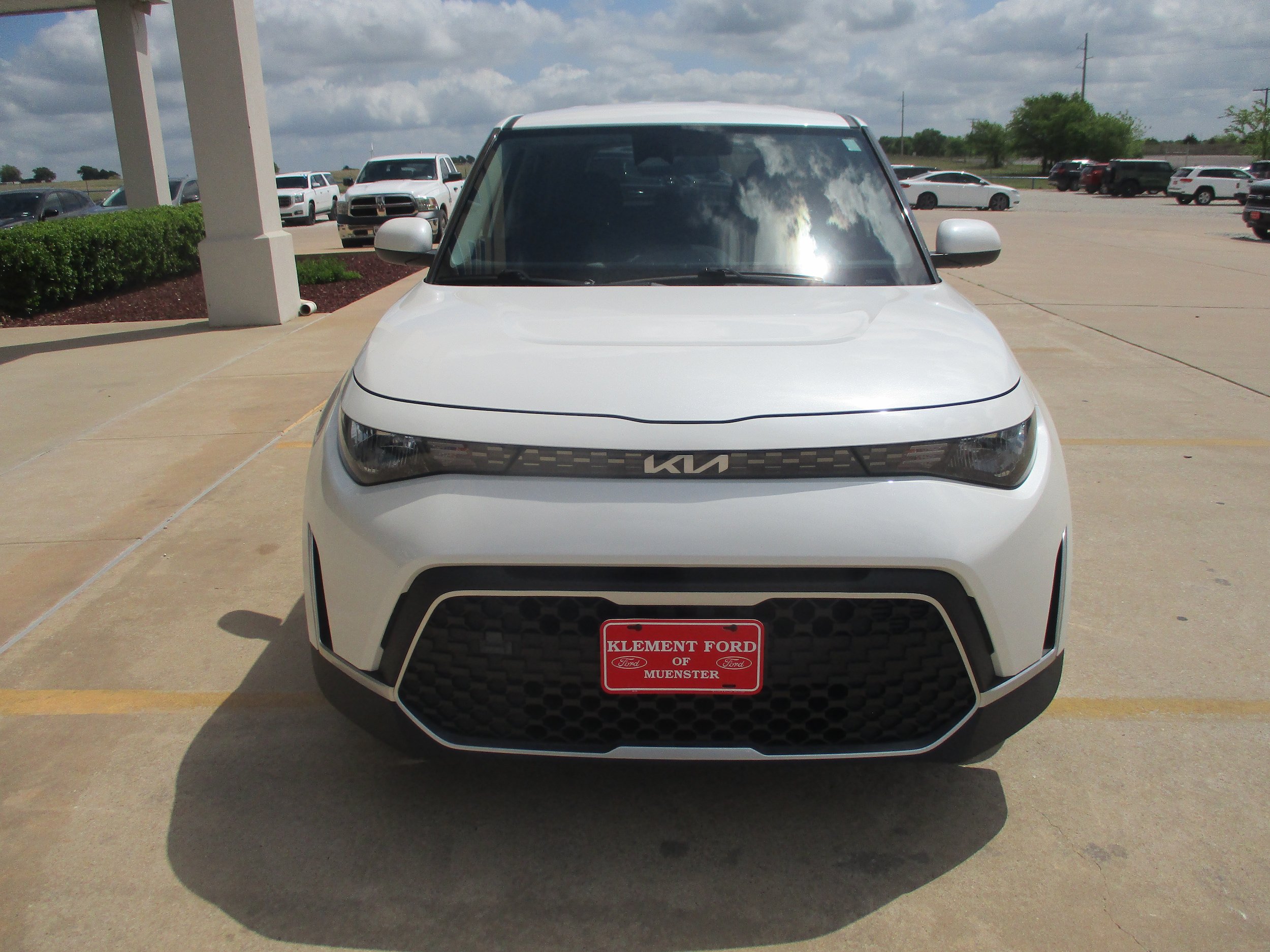 Used 2023 Kia Soul LX FWD image 6
