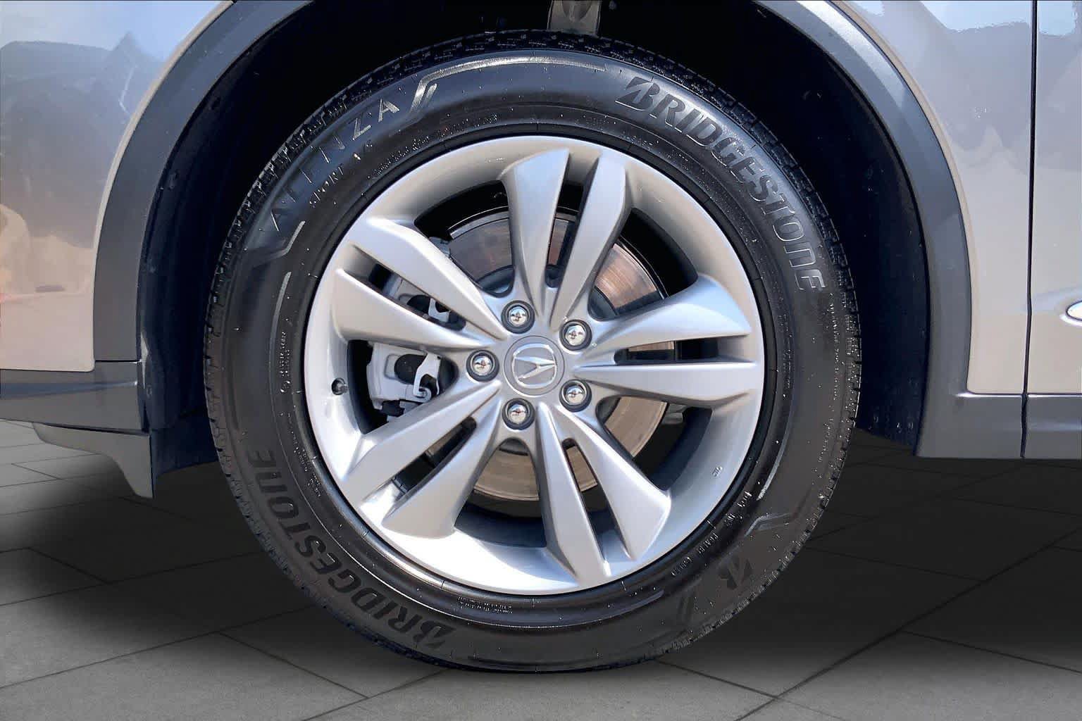 Used 2026 Acura MDX SH-AWD image 11