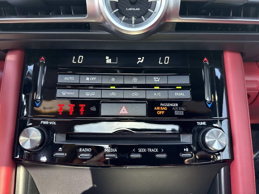 Used 2022 Lexus IS 350 F Sport RWD image 31