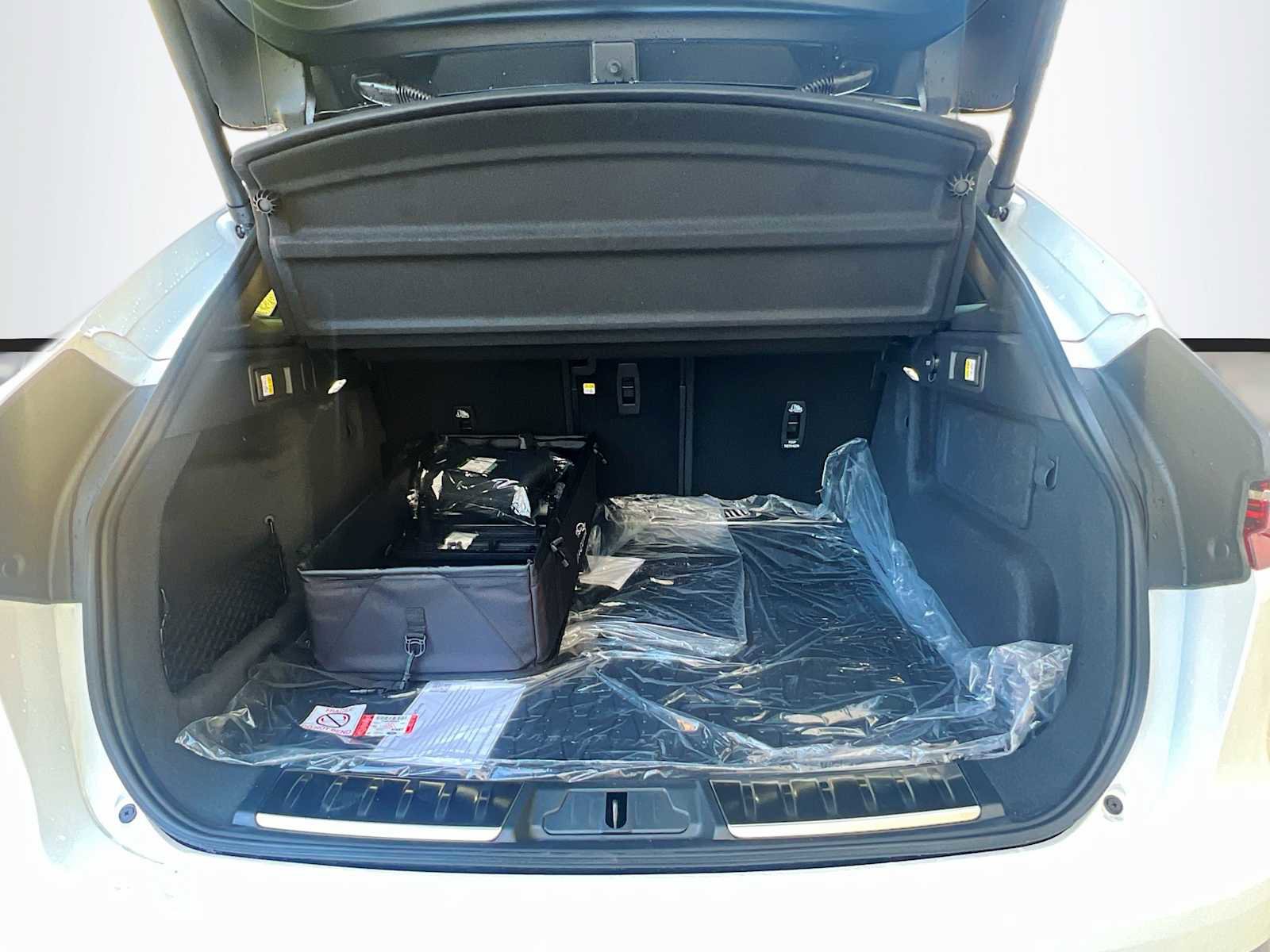 New 2026 Jaguar F-PACE R-Dynamic S image 20