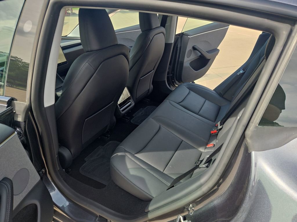 Used 2024 Tesla Model 3 Long Range RWD image 15