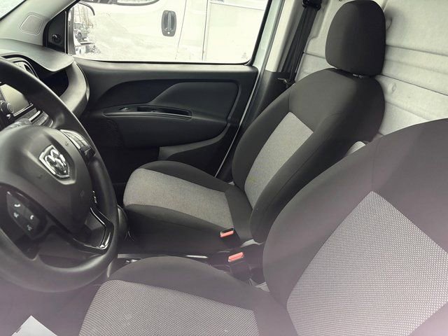 Used 2025 RAM ProMaster 2500 w/ Convenience Group image 4