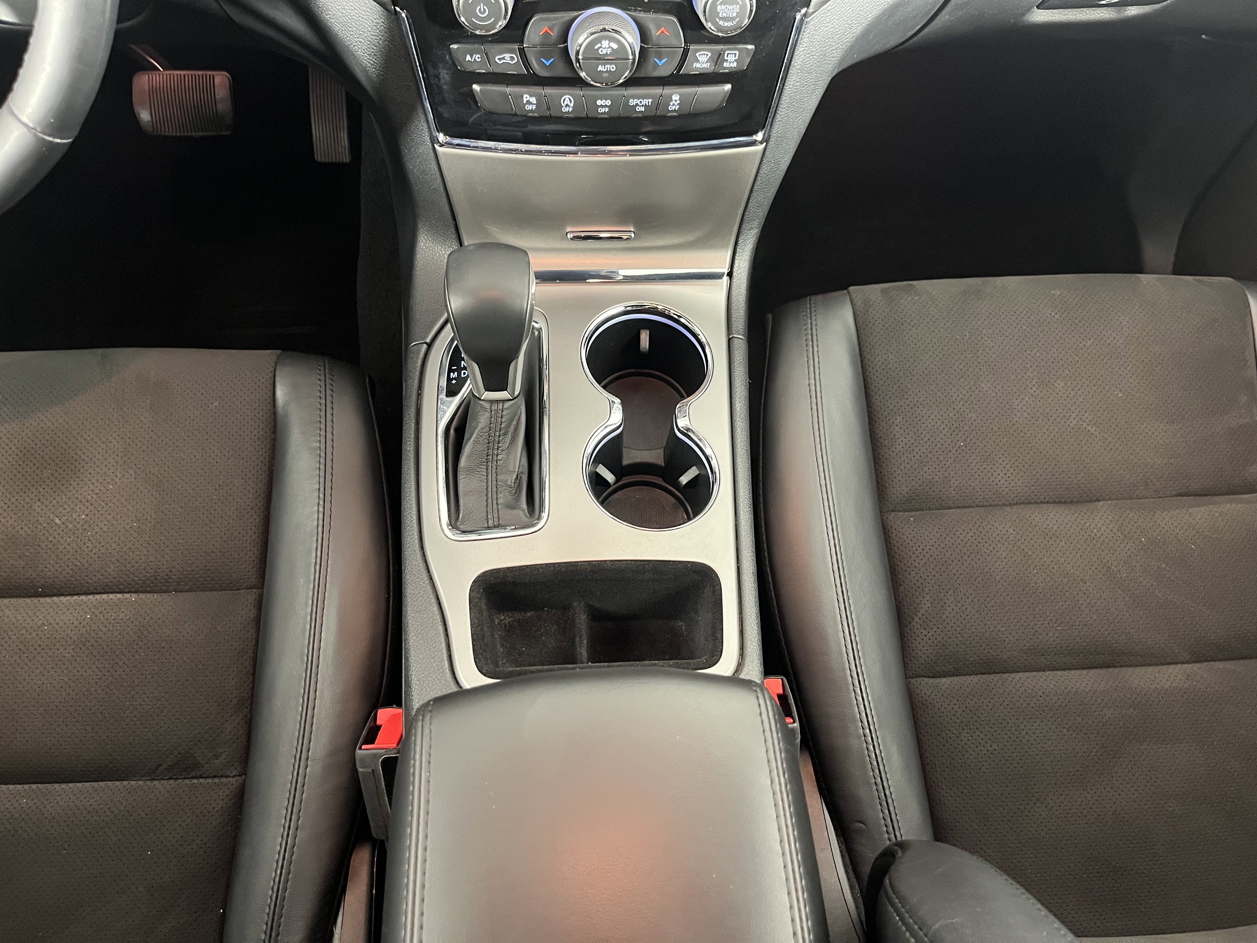 Used 2020 Jeep Grand Cherokee Altitude AWD/4WD image 16