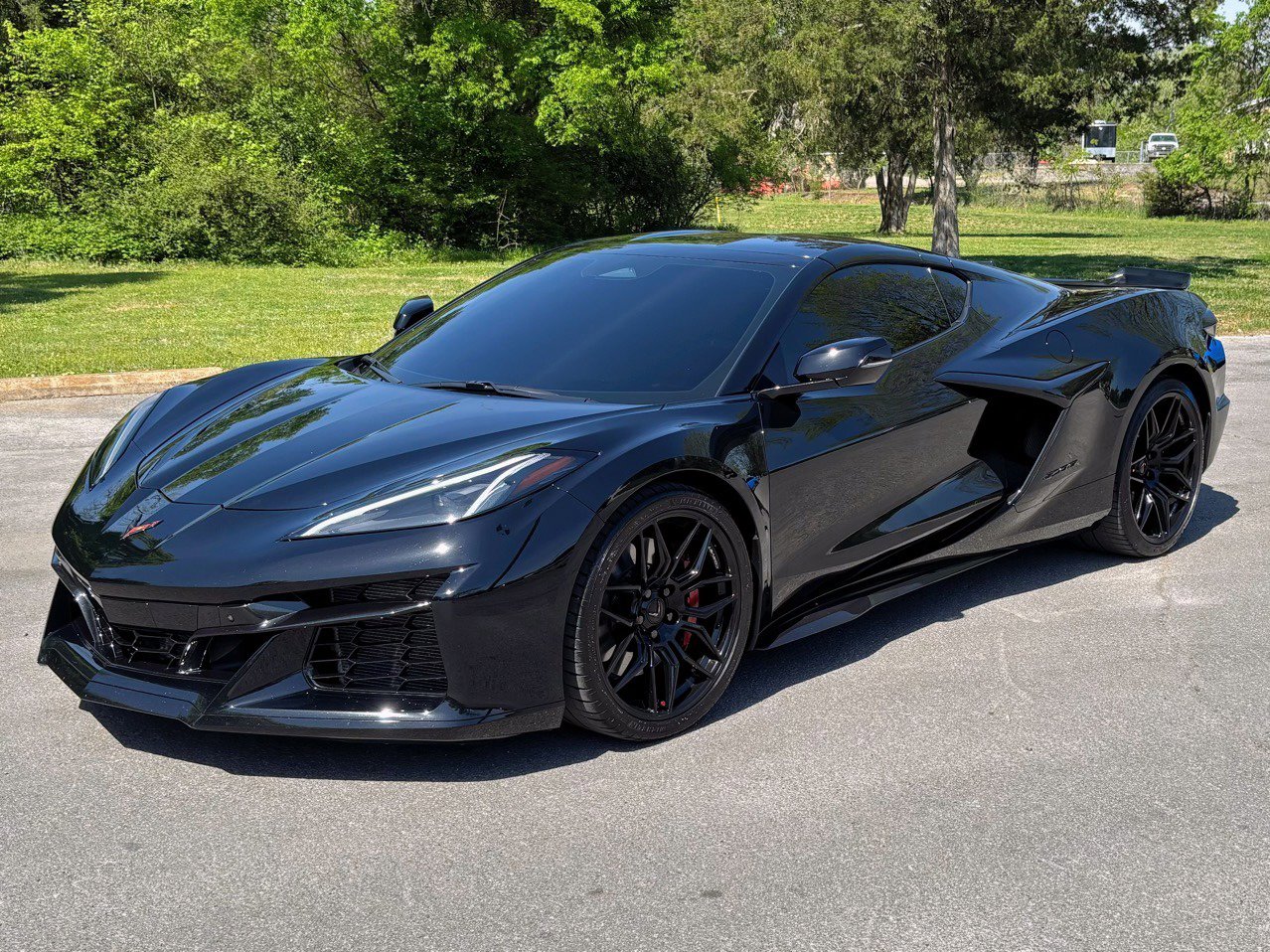 Used 2024 Chevrolet Corvette Z06 w/ Battery Protection Package image 2