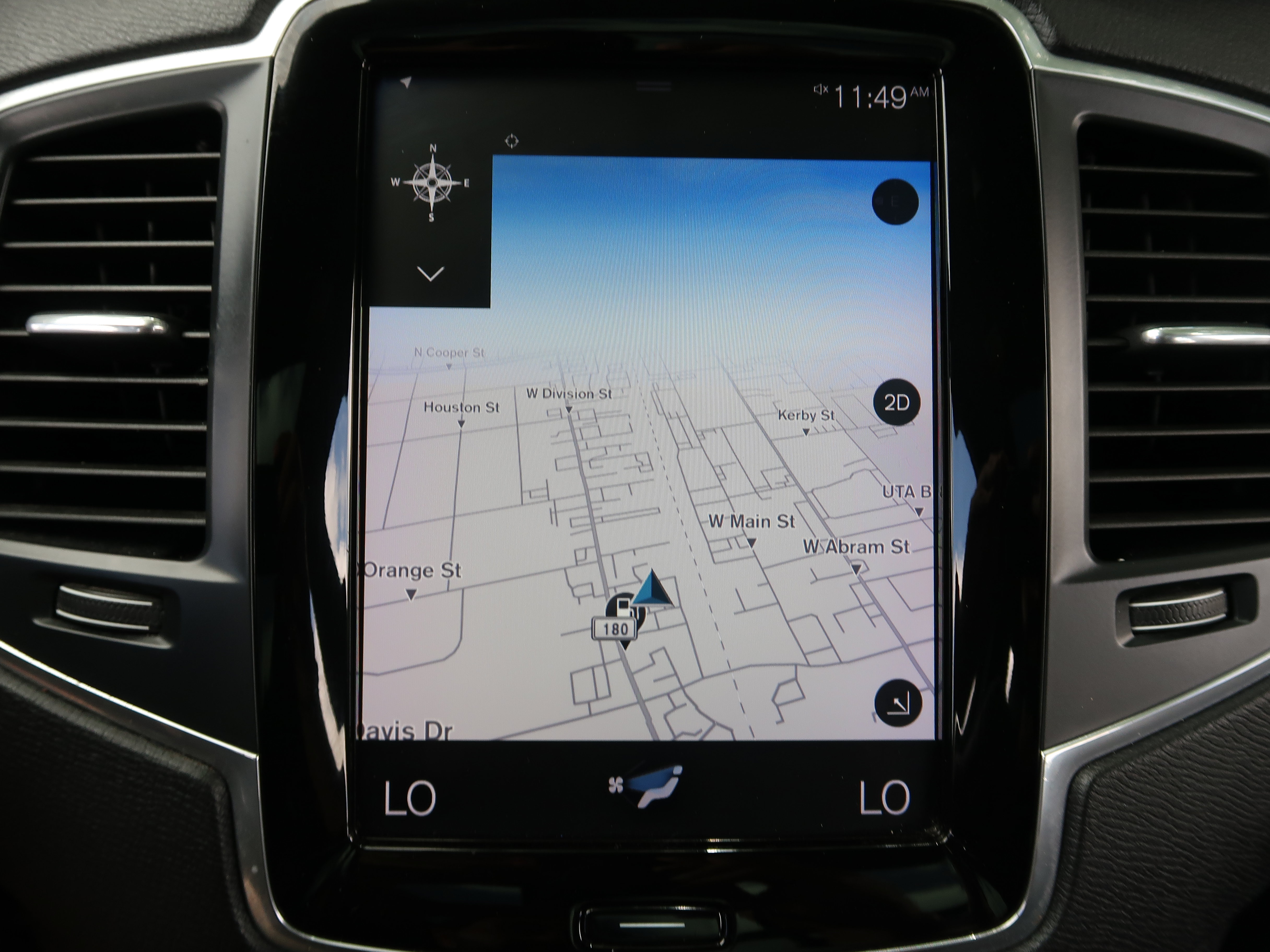 Used 2019 Volvo XC90 T5 Momentum w/ Protection Package Premier FWD image 17