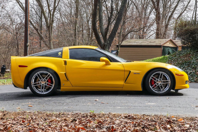 Used 2007 Chevrolet Corvette Z06 w/ Preferred Equipment Group image 9