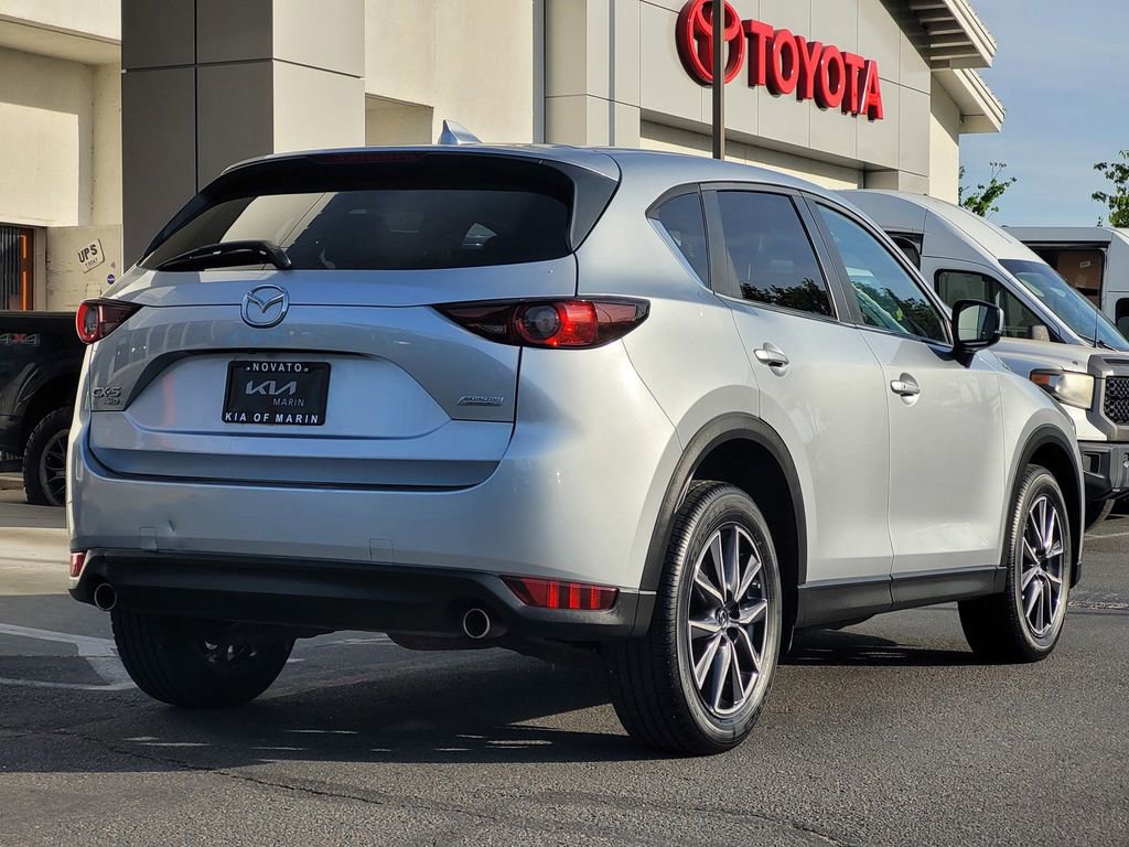 Used 2018 MAZDA CX-5 Touring image 5