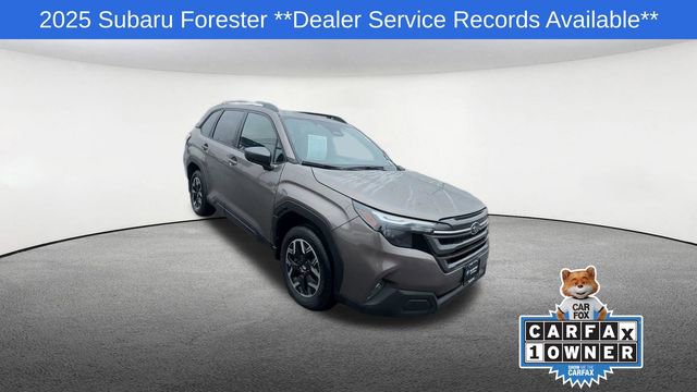 Used 2025 Subaru Forester Premium image 2
