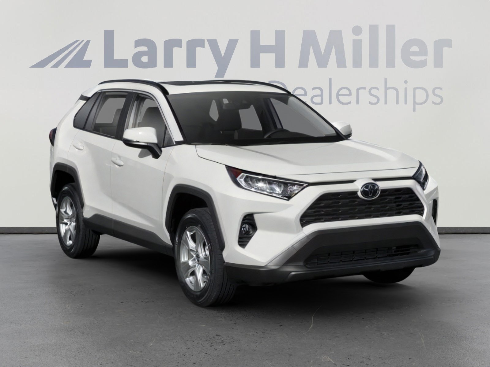 Used 2019 Toyota RAV4 XLE w/ Convenience Package AWD/4WD image 6