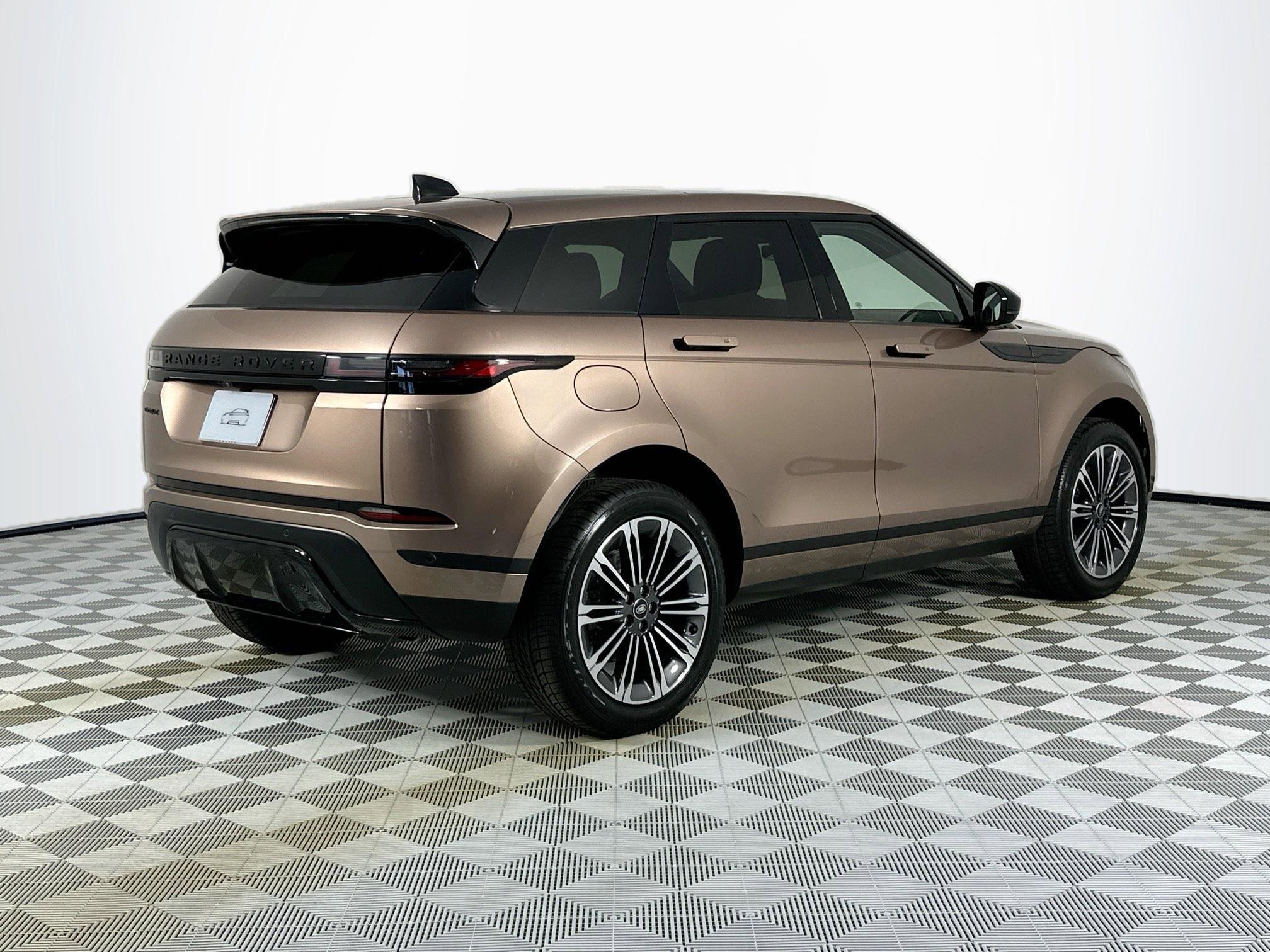 Used 2026 Land Rover Range Rover Evoque S image 5
