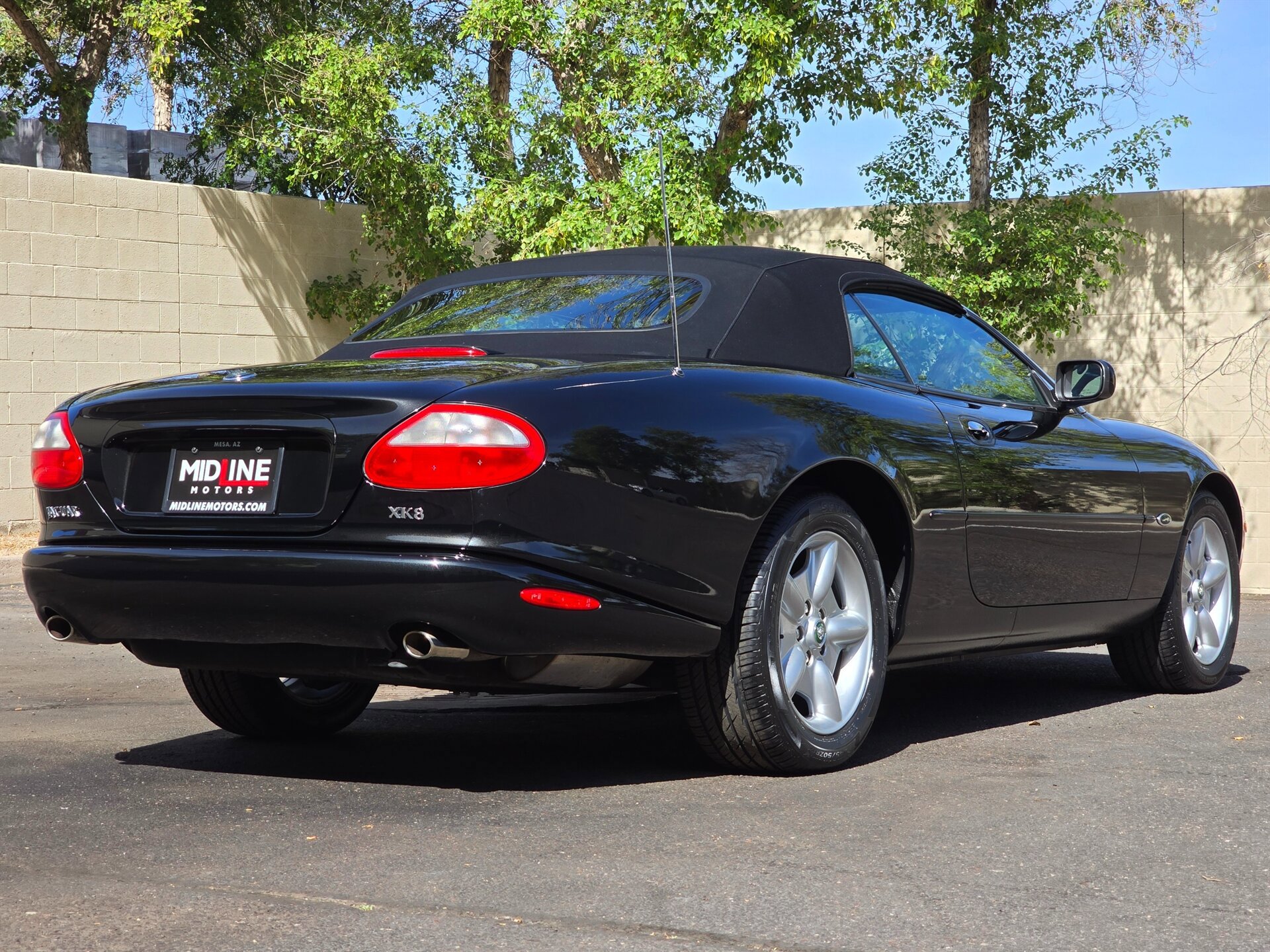 Used 1998 Jaguar XK8 Convertible RWD image 11