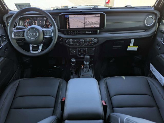 New 2026 Jeep Wrangler Unlimited Sahara AWD/4WD image 15