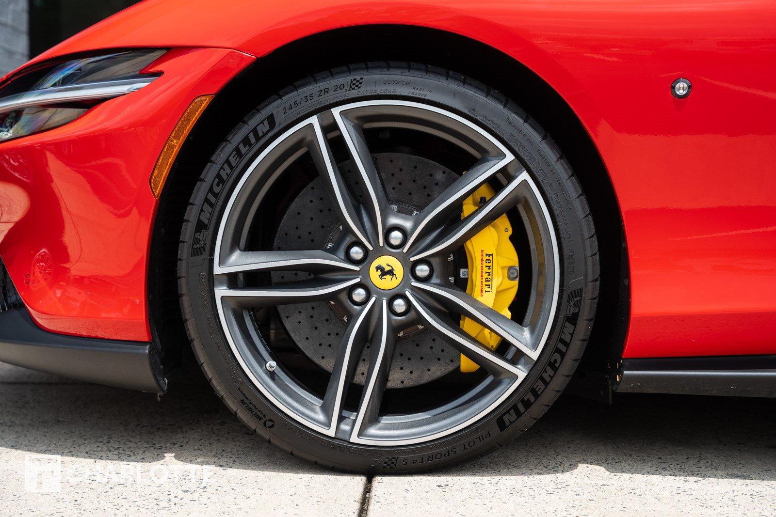Used 2024 Ferrari Roma Spider RWD image 12