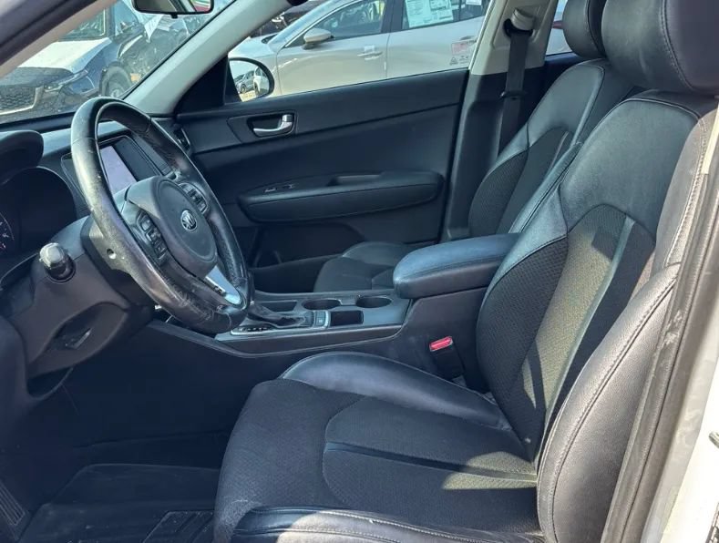 Used 2018 Kia Optima S w/ Panoramic Sunroof Package FWD image 9