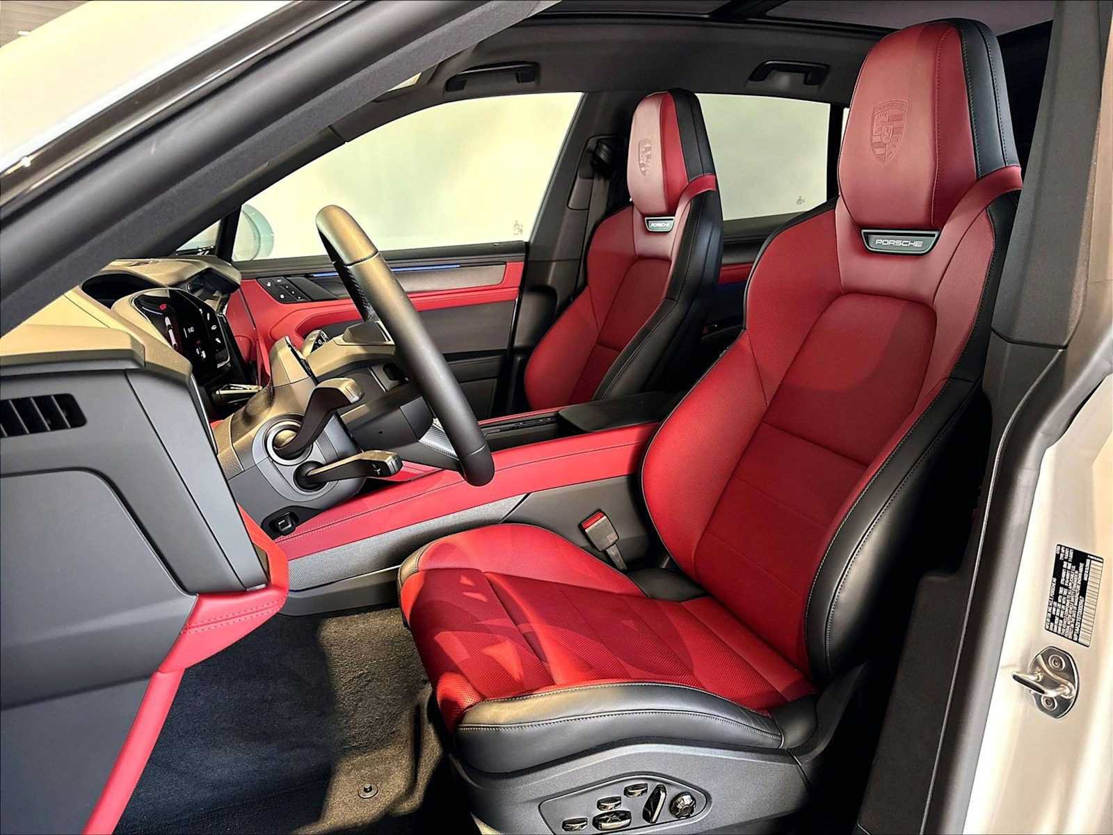 New 2026 Porsche Cayenne Electric AWD/4WD image 5