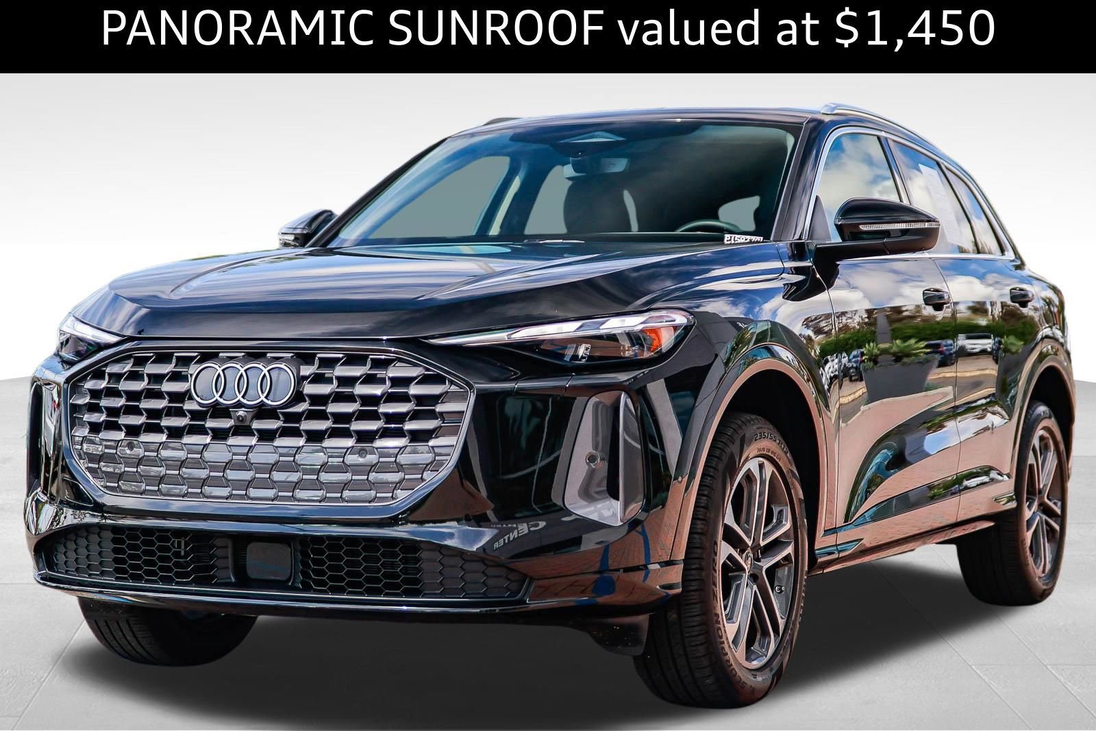 Certified 2025 Audi Q5 Premium w/ Convenience Package image 3