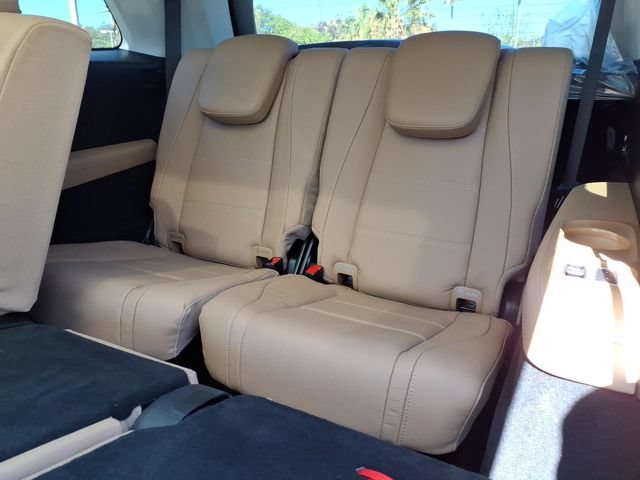 New 2026 Mercedes-Benz GLS 450 4MATIC image 18