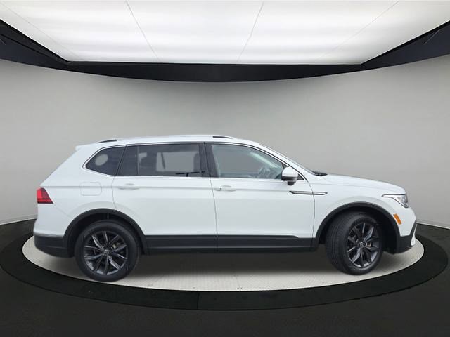 Certified 2022 Volkswagen Tiguan SE image 8