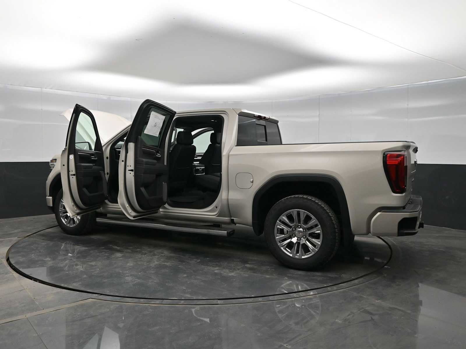 New 2026 GMC Sierra 1500 Denali w/ Technology Package image 44