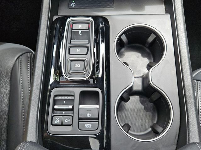 Certified 2025 Honda Pilot Touring image 21