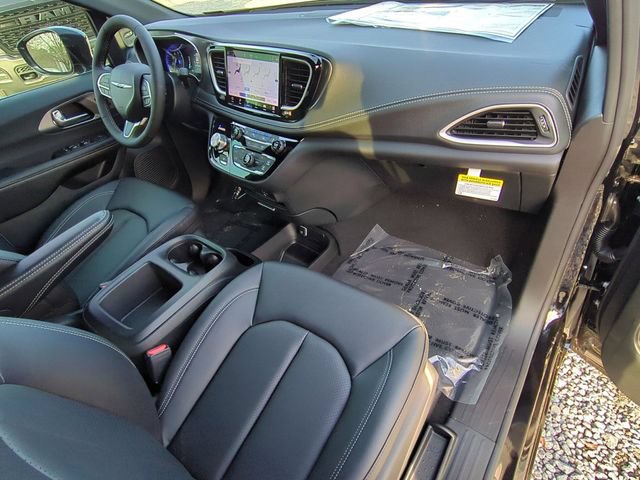 New 2026 Chrysler Pacifica Select FWD image 33