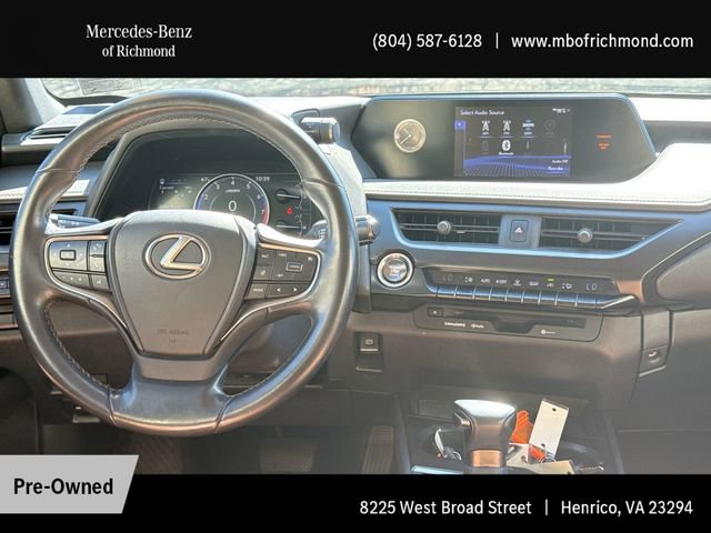 Used 2021 Lexus UX 200 200 Base w/ Accessory Package (Z1) image 17