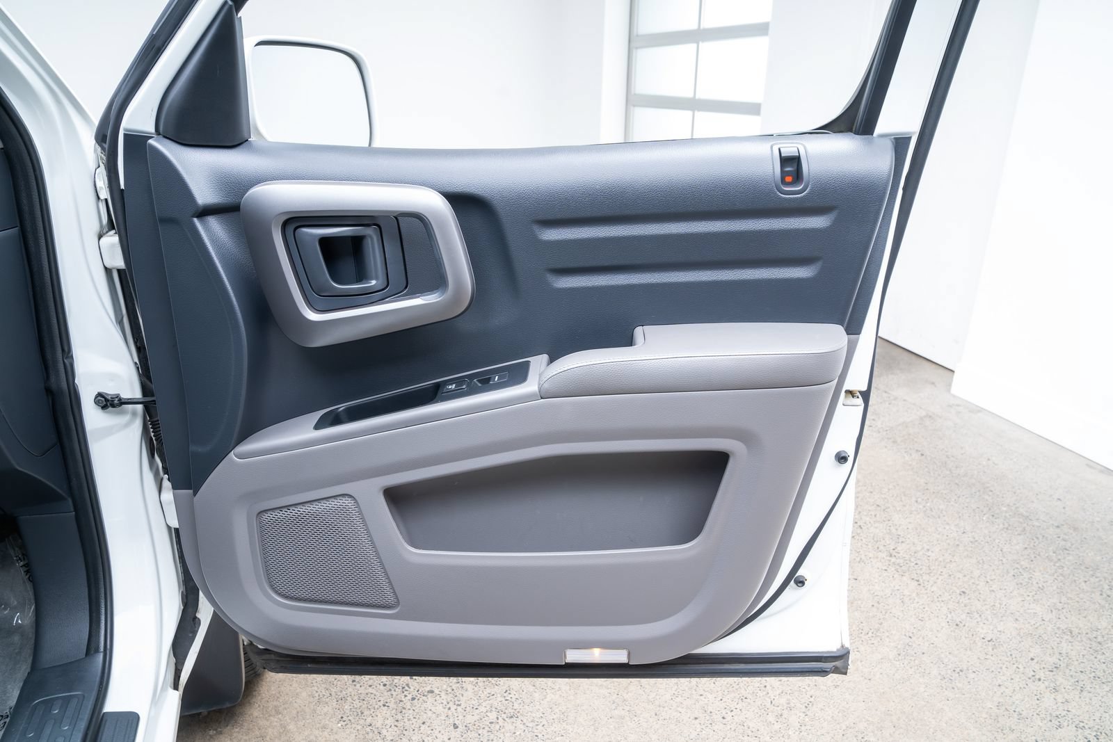 Used 2014 Honda Ridgeline RTL image 19
