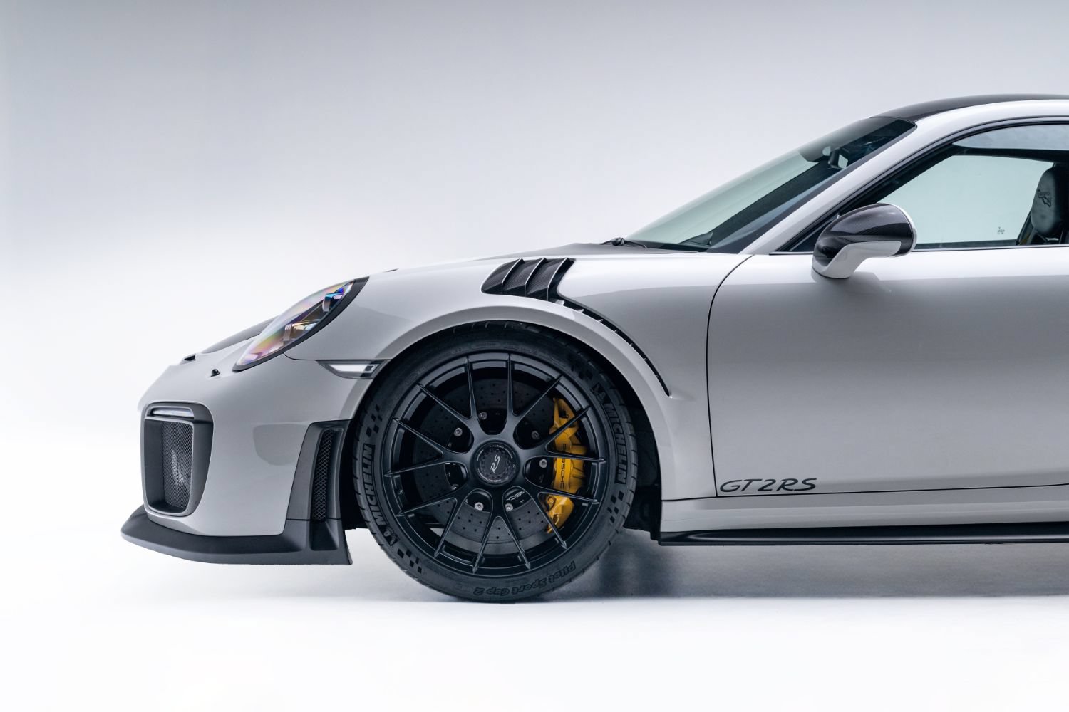 Used 2018 Porsche 911 GT2 RS RWD image 18